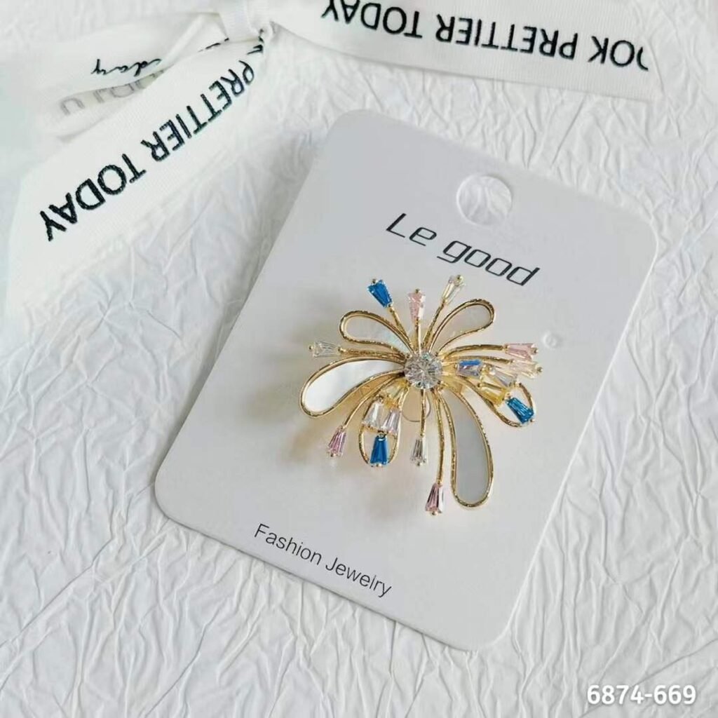 Brooch Product 0011